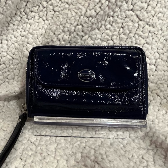 Coach Blue Patent Leather Zip Around Wristlet Wallet - Picture 1 of 10